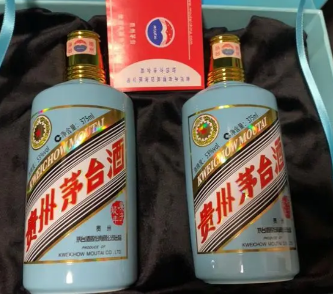 鼠年茅台酒瓶回收